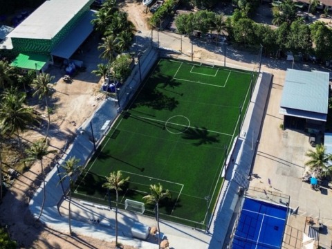 รับสร้างสนามฟุตบอลหญ้าเทียมทั่วประเทศ